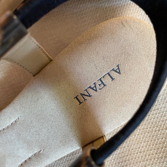 Alfani NWOT animal print wedge sandals - Picture 2 of 7